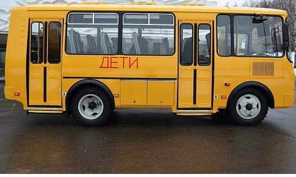 Желтые автобусы дети. Автобус ПАЗ 32053-70. Автобус марки ПАЗ 32053-70. ПАЗ-32053-70 школьный. ПАЗ 32053 школьный автобус.
