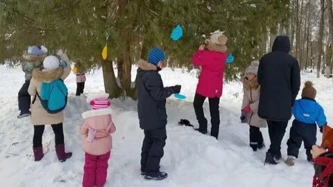 Отпускать новый год никуда мы