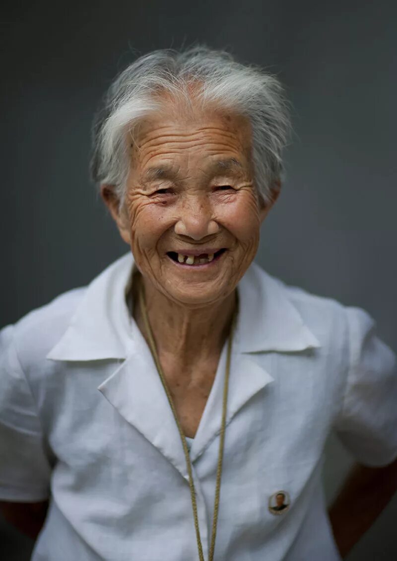 Пожилые азиаты. Корейцы в старости. Пожилые корейцы. Пожилой китаец. Старый кореец.