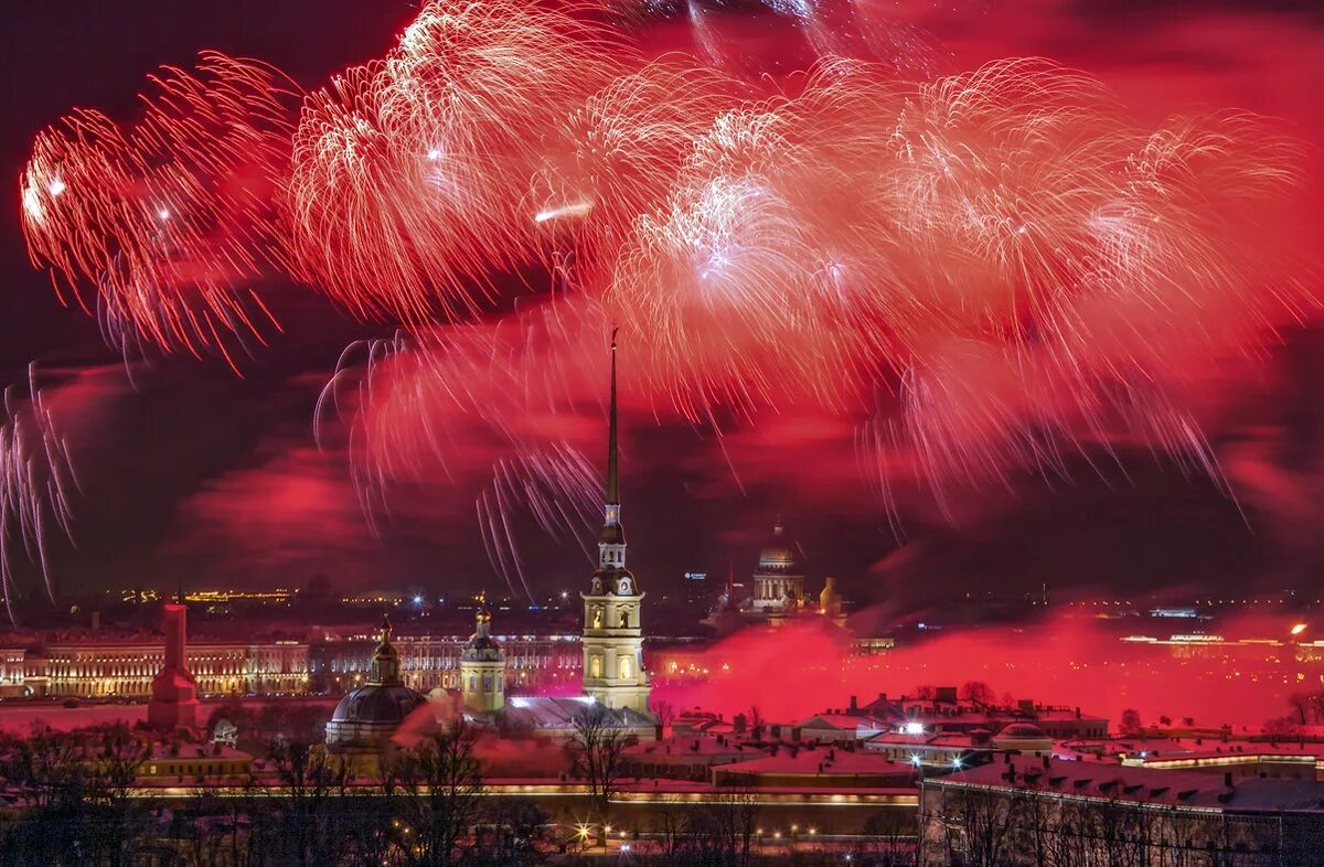 празднование дня города в санкт петербурге. праздник алые паруса в санкт-петербурге 2021. празднование дня города в санкт петербурге. шествие барабанщиков на дне города. салют к 9 санкт петербург.