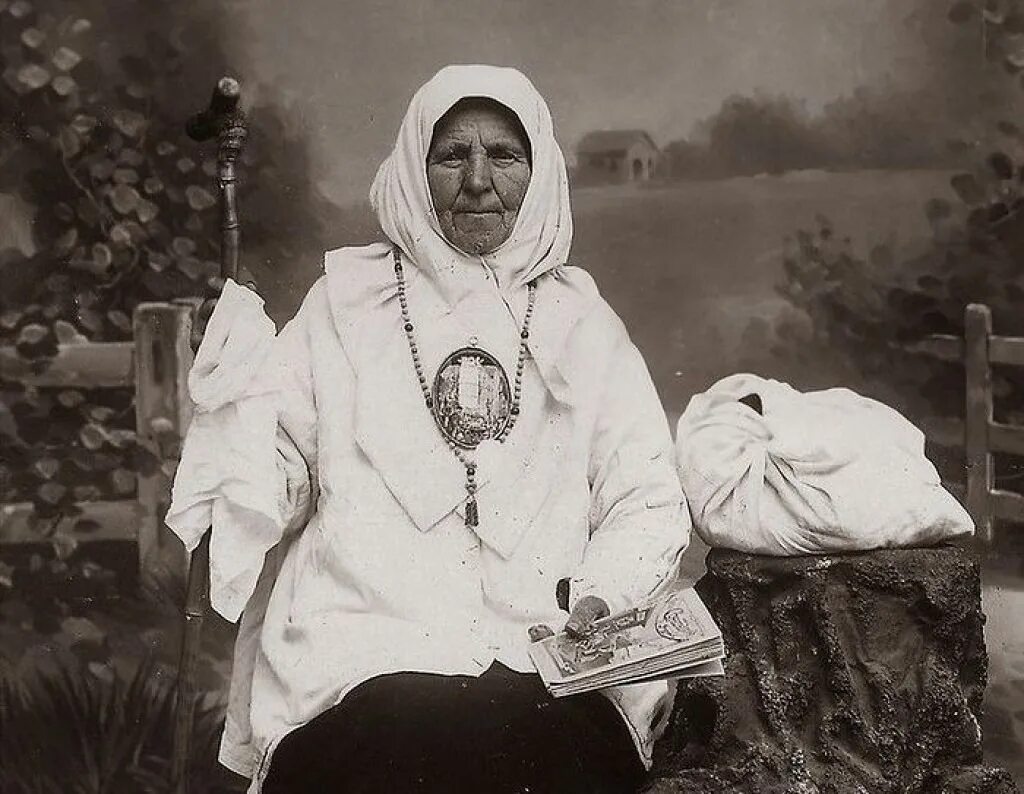 Блаженная старица матрона босоножка. Блаженная матрона босоножка петербургская. Матронушка-босоножка петербургская икона. Матрона мыльникова босоножка. Матрена босоножка.