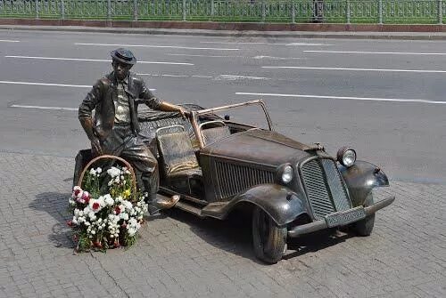Памятник никулину в москве. Цирк на цветном бульваре памятник никулину. Памятник никулину в москве. Памятник никулину в москве. Памятник юрию никулину на цветном.