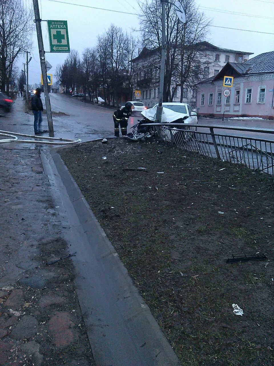 Происшествия в городе. Происшествия в Кашине Тверской. Авария в город Кашин Тверская область.