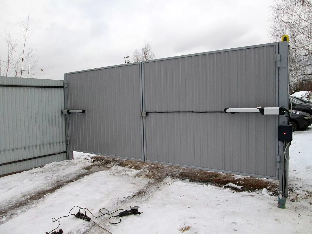 установить калитку зимой. ворота распашные 512кб. распашные ворота с калиткой дорхан. зимние ворота кпп. распашные ворота алютех.