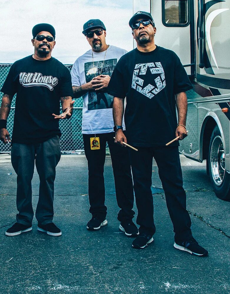 Insane in the brain cypress. Группа Сайпресс Хилл. Cypress Hill 2021. Берилл Cypress Hill. Cypress Hill дискография.