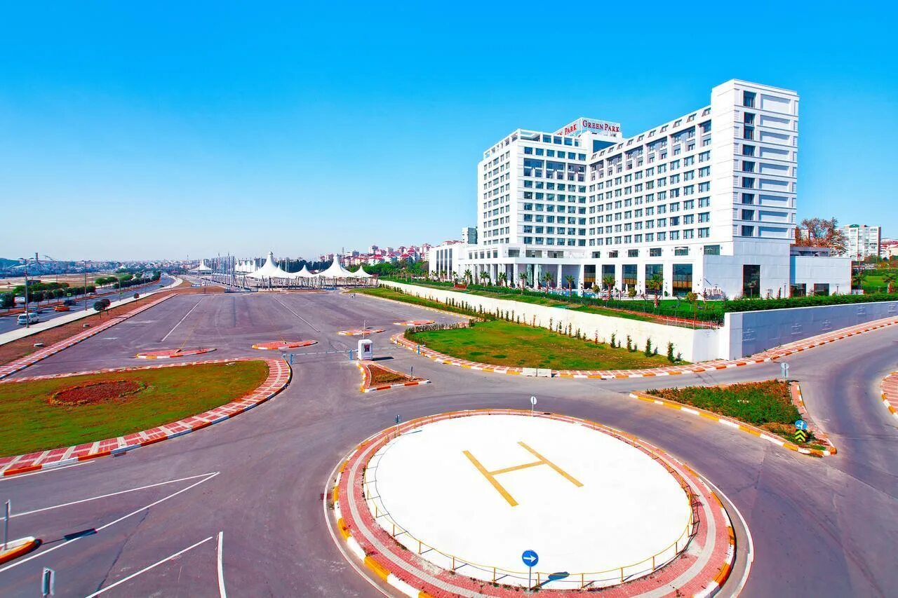 Парк тауэр лондон. Бейсуотер роуд лондон. Грин парк пендик стамбул. Green park hotel стамбул. Грин парк бассейн.