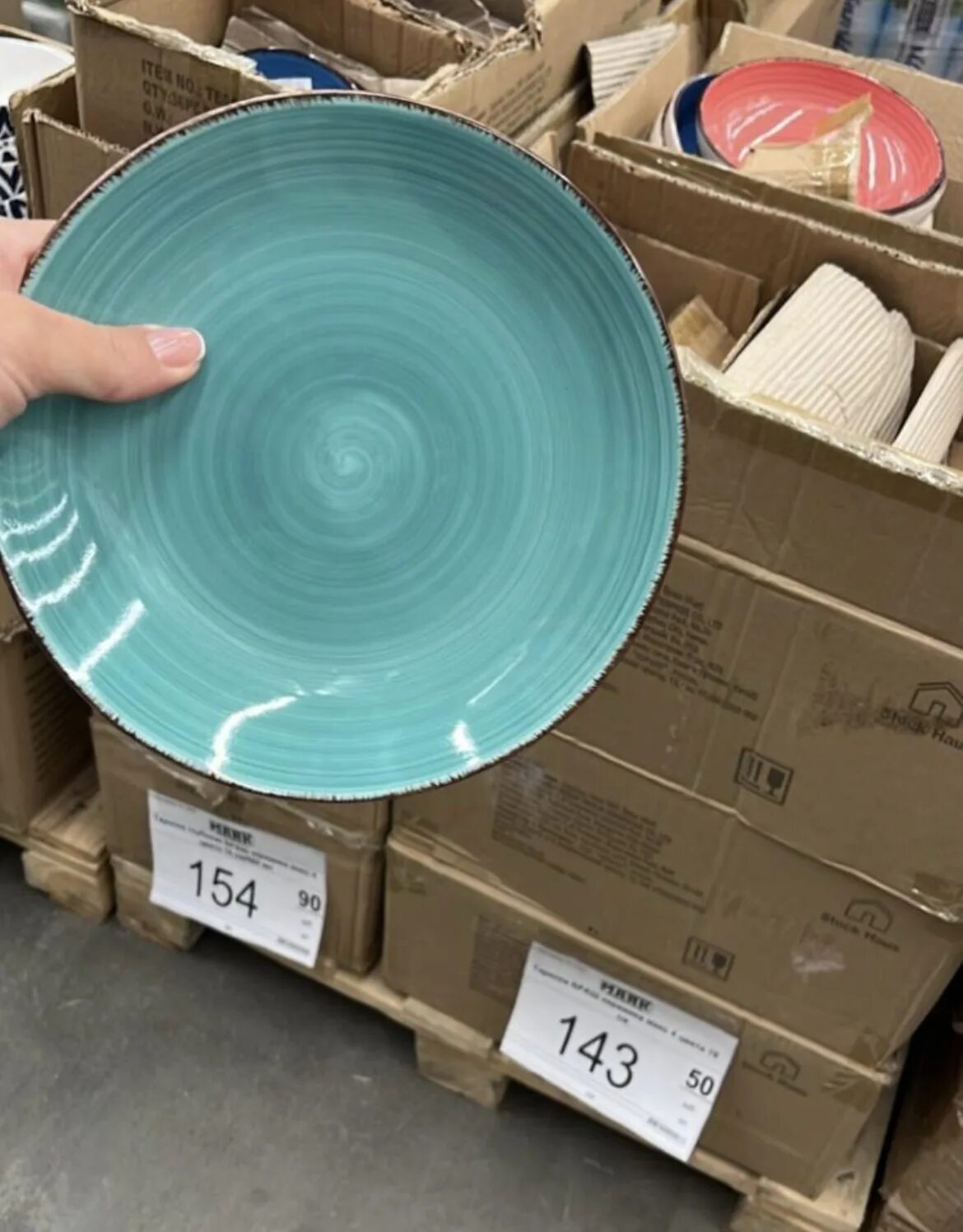 Светофор посуда тарелки. Светофор тарелки. Светофор тарелки белые. Набор тарелок светофор. Светофор тарелки.