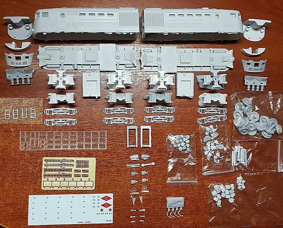 1 87 ru. Модель тепловоза 2тэ10м масштаб 1'87. Сборная модель тепловоза 2тэ10м. Набор для сборки Локомотива кит масштаб 1/87. Тепловоз кит 1 87.