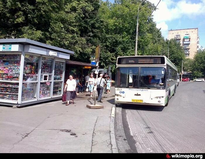 Остановка метро Первомайская. Остановка ул Первомайская. Остановка т/о. Первомайка остановка.