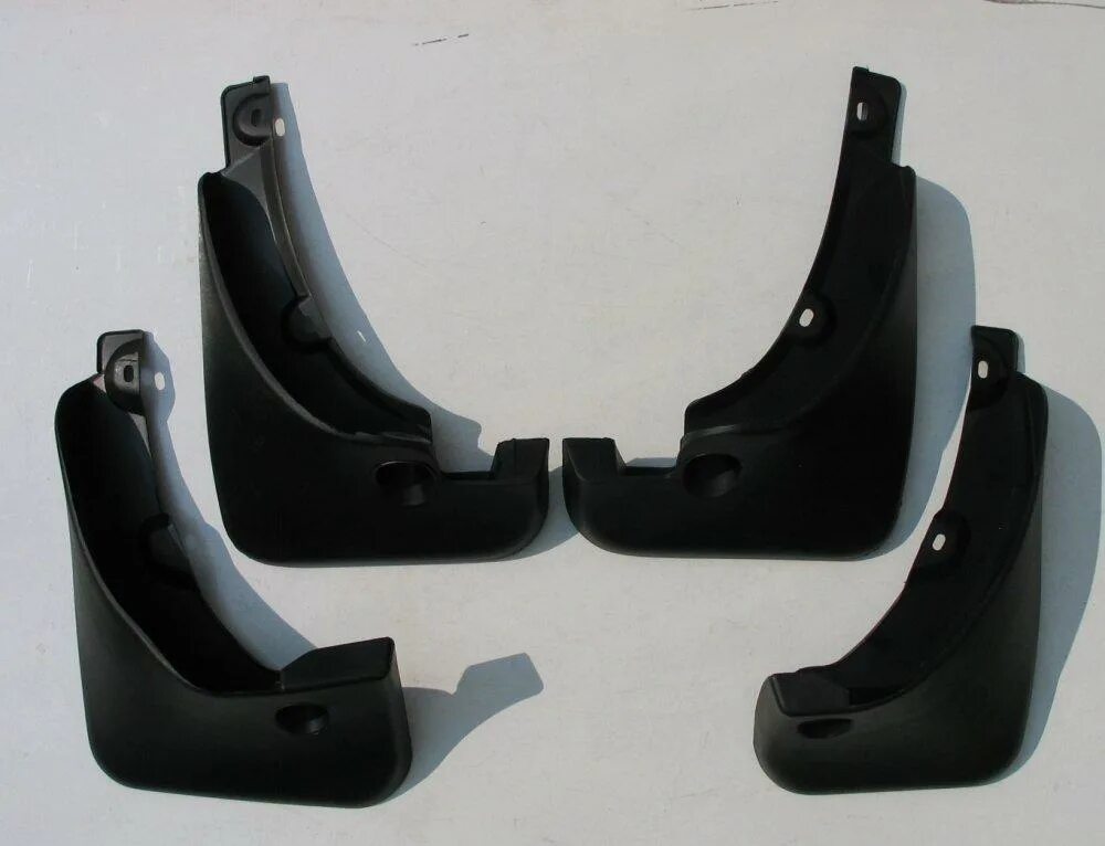 тойота рав 4 задние брызговики. задний брызговик на куго х1. брызговик на рав 4 2011 года. брызговики rav4. брызговики на рав 4 3 поколения.