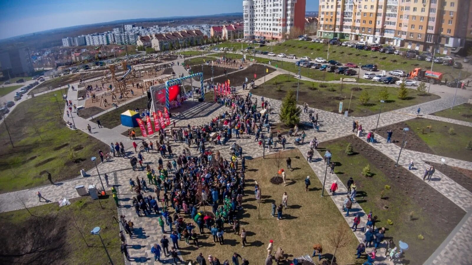 Сквер южный уфа. Парк равиля бикбаева. Парк равиля бикбаева уфа. Парк бикбаева. Парк южный уфа.