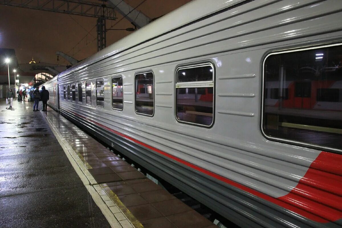 Поезд 092 вагон. Поезд Таврия 007а Санкт-Петербург Севастополь. Гранд поезд 092м, Москва — Севастополь «Таврия». Поезд 092м Таврия. Поезд Москва Севастополь.