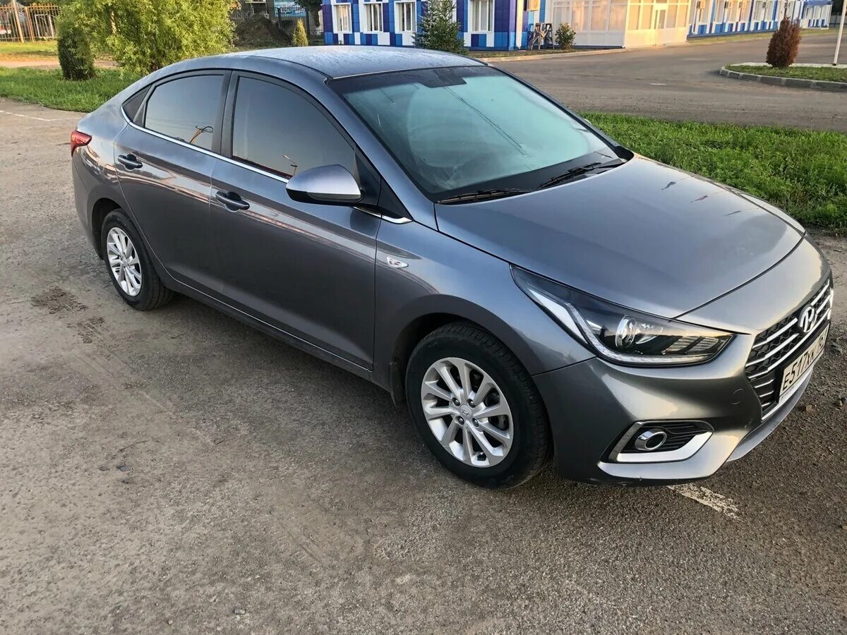 Хендай солярис серый. Хендай солярис 2017 серый. Hyundai solaris 2016 серый. Хендай солярис 2013 года серый. Solaris серый.