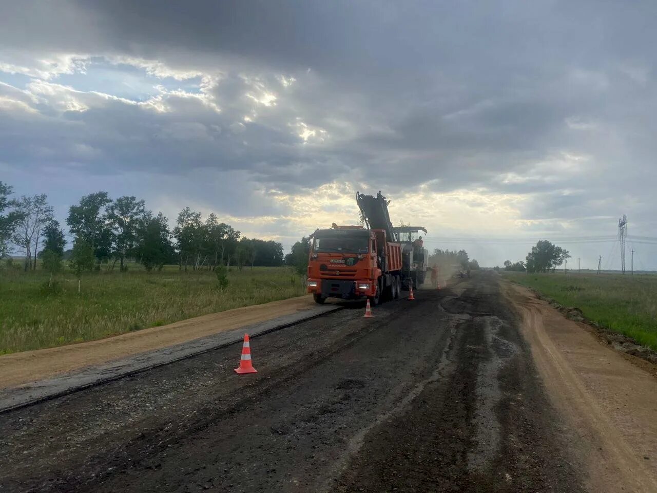 Погода бурановка алтайский край. Бурановка Алтайский край. Дорожники сейчас. Ремонт дорог в Алтайском крае. Проект безопасные качественные дороги 2022 Алтайский край.