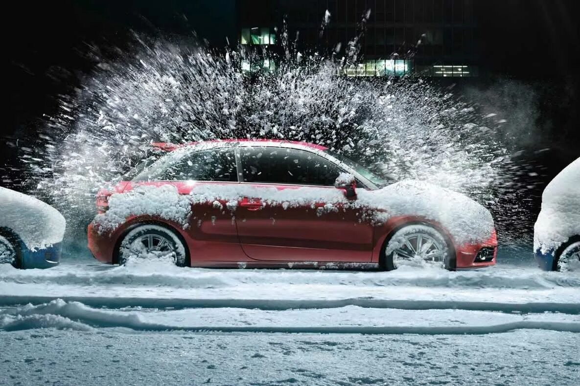 Обледеневшая машина. Машина заледенела. Мороз машина. Замерзший автомобиль. Замерзший автомобиль.