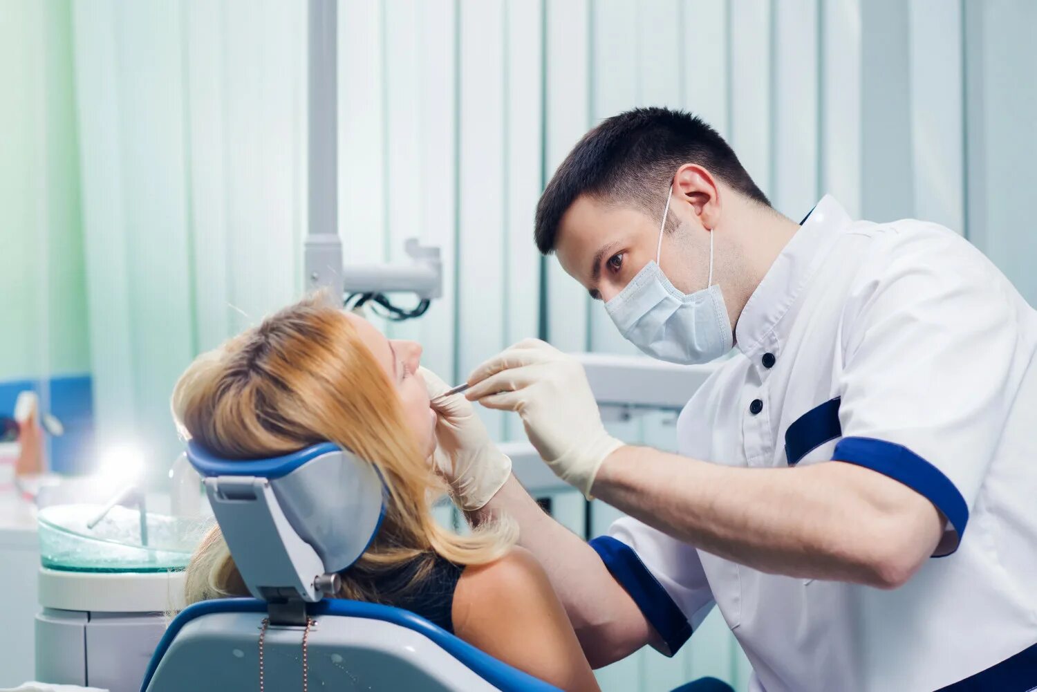 Про докторов стоматологи