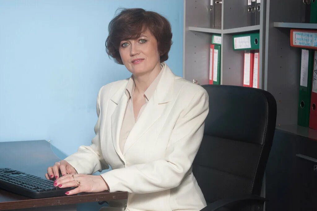 Главный бухгалтер москва. Бухгалтер в налоговой инспекции. Бухгалтер на дому. Главный бухгалтер москва. Glt москва главный бухгалтер.