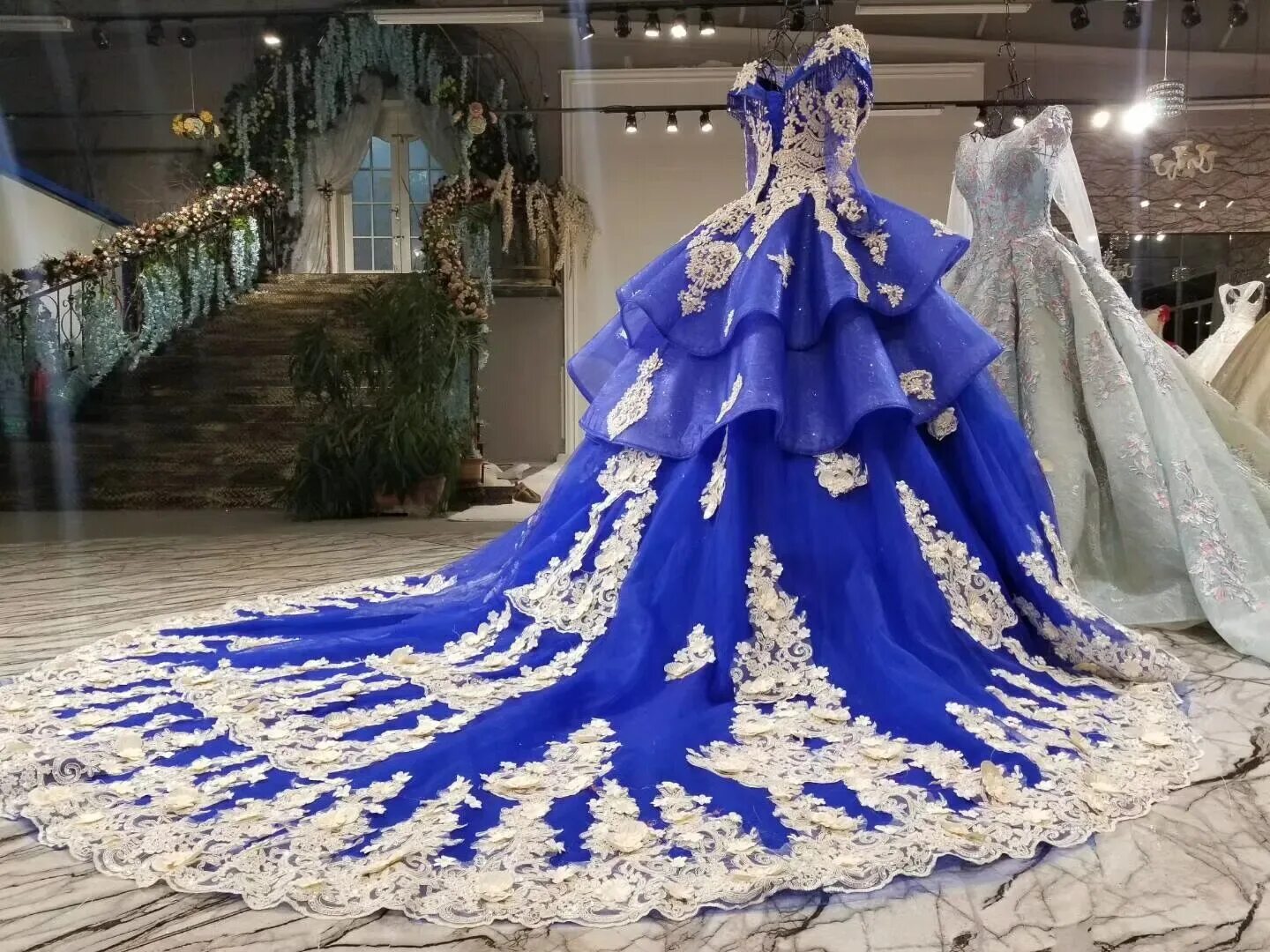 Купить Королевские Роскошные свадебные платья с 3D розами Вышивка Королевский по