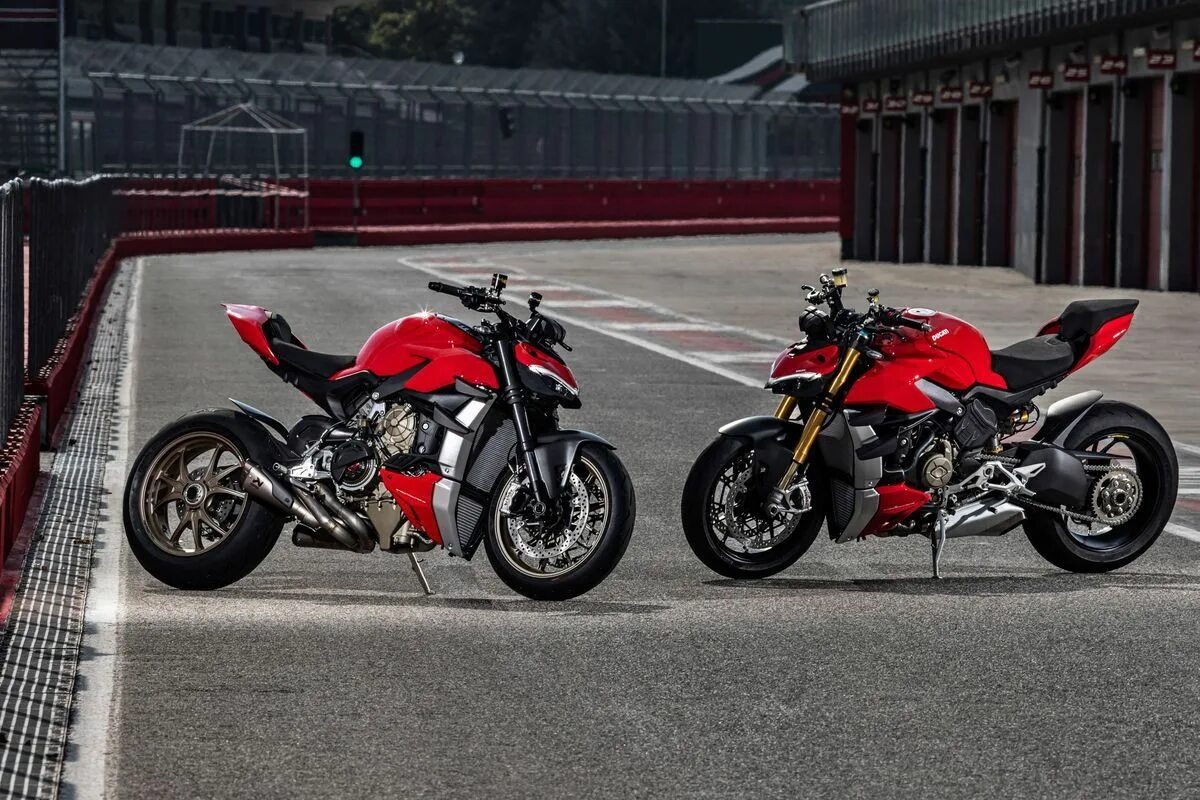 Ducati v4 street fighter. Ducati streetfighter v4 termignoni. Ducati streetfighter v4 график. Мотоцикл ducati streetfighter v4. Ducati streetfighter v4 2023.