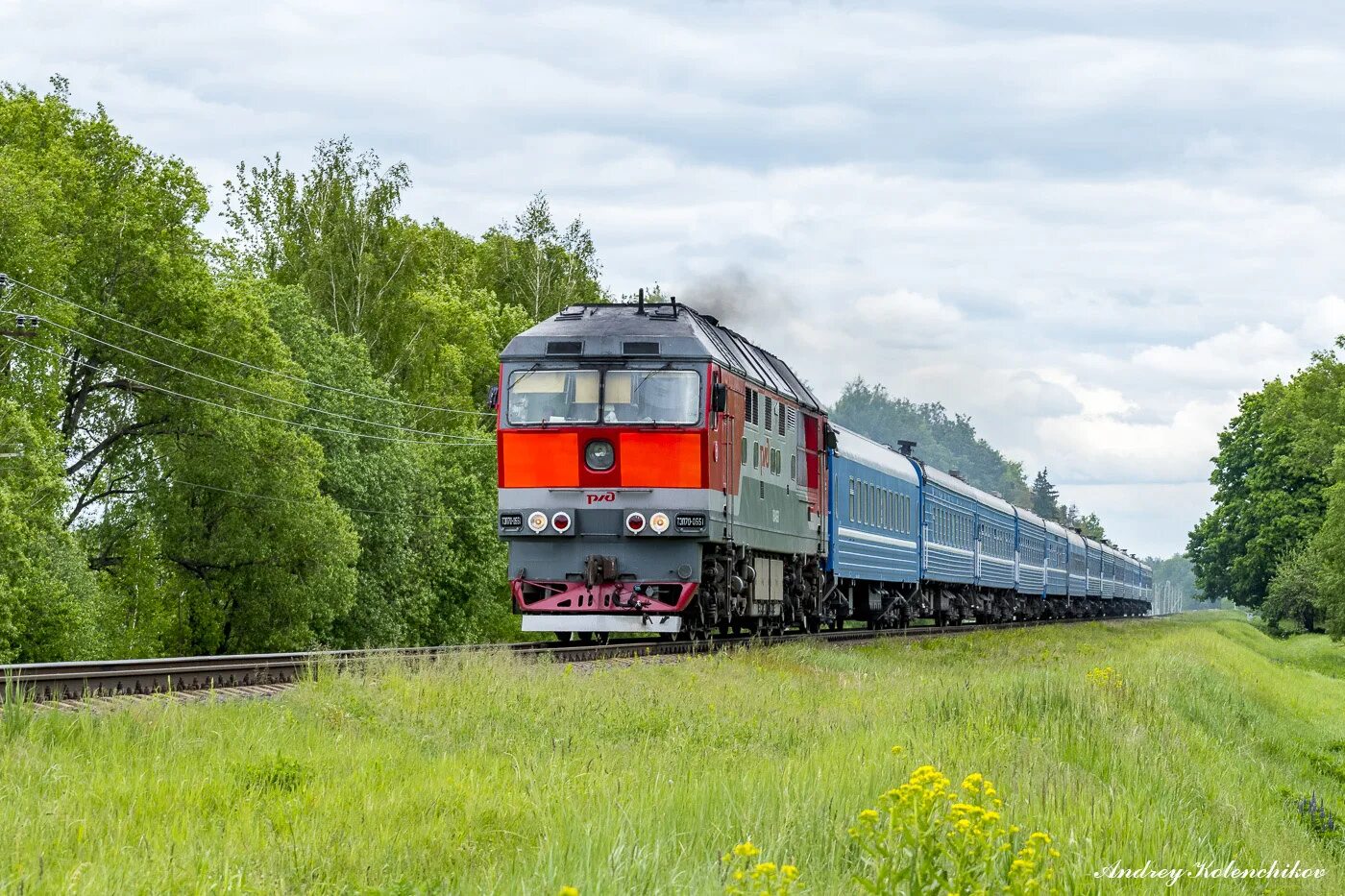 Поезд береза минск. Тэп70 тепловоз. Локомотив поезд. Поезд тепловоз. Тепловоз Локомотив.