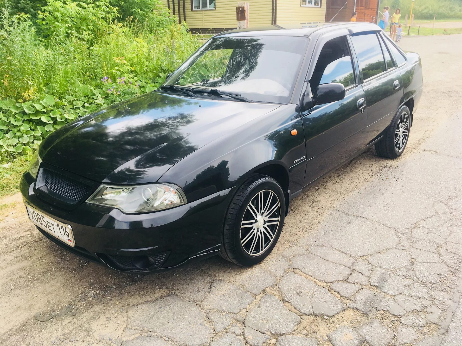 Daewoo nexia n150. Daewoo Nexia n150 черная. Дэу Нексия n150 черная. Нексия 150 черная. Обвес на Дэу Нексия n150.