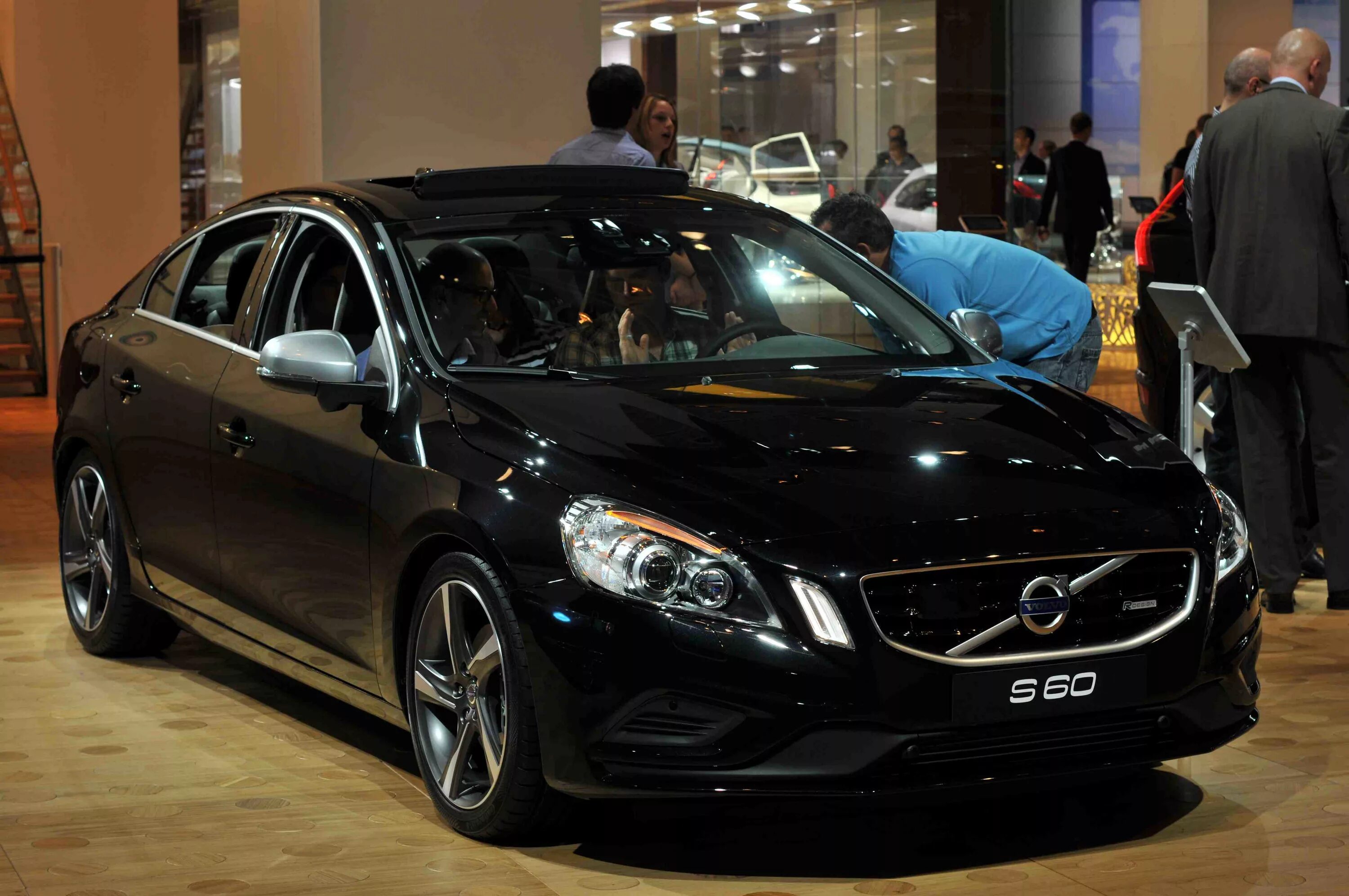 Volvo s60 Black. Volvo s60 2011-2013. Вольво с60 2011.