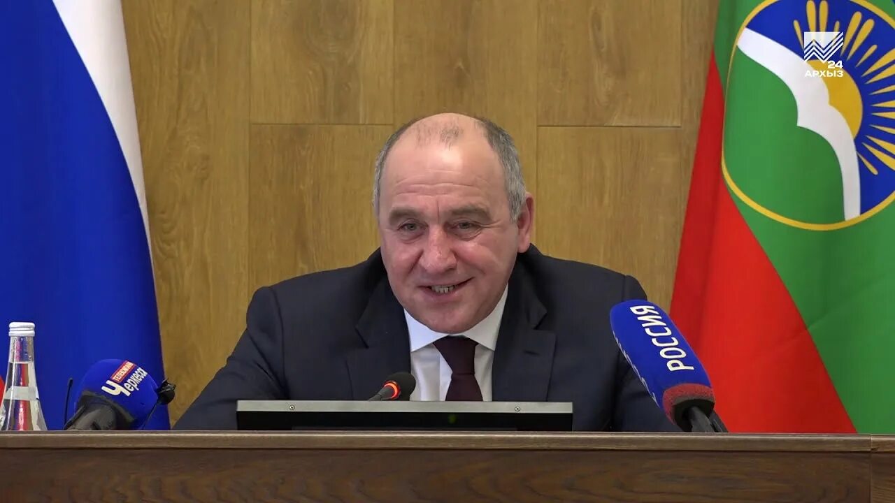 Председатель карачаево черкесской республики. Глава карачаево-черкесской республики. супруга темрезова рашида бориспиевича. зурият темрезова.