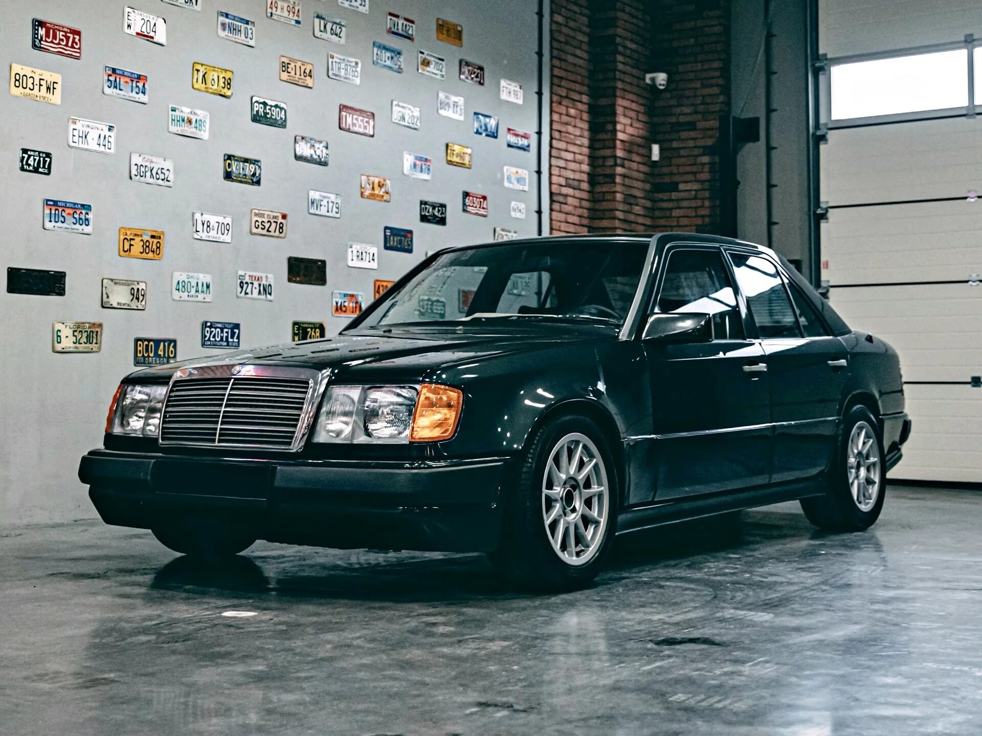 Mercedes benz w124 e500. Мерседес 124 объем. Мерседес бенц 124 кузов. Мерседес бенц 124. Mercedes w124 coupe amg.