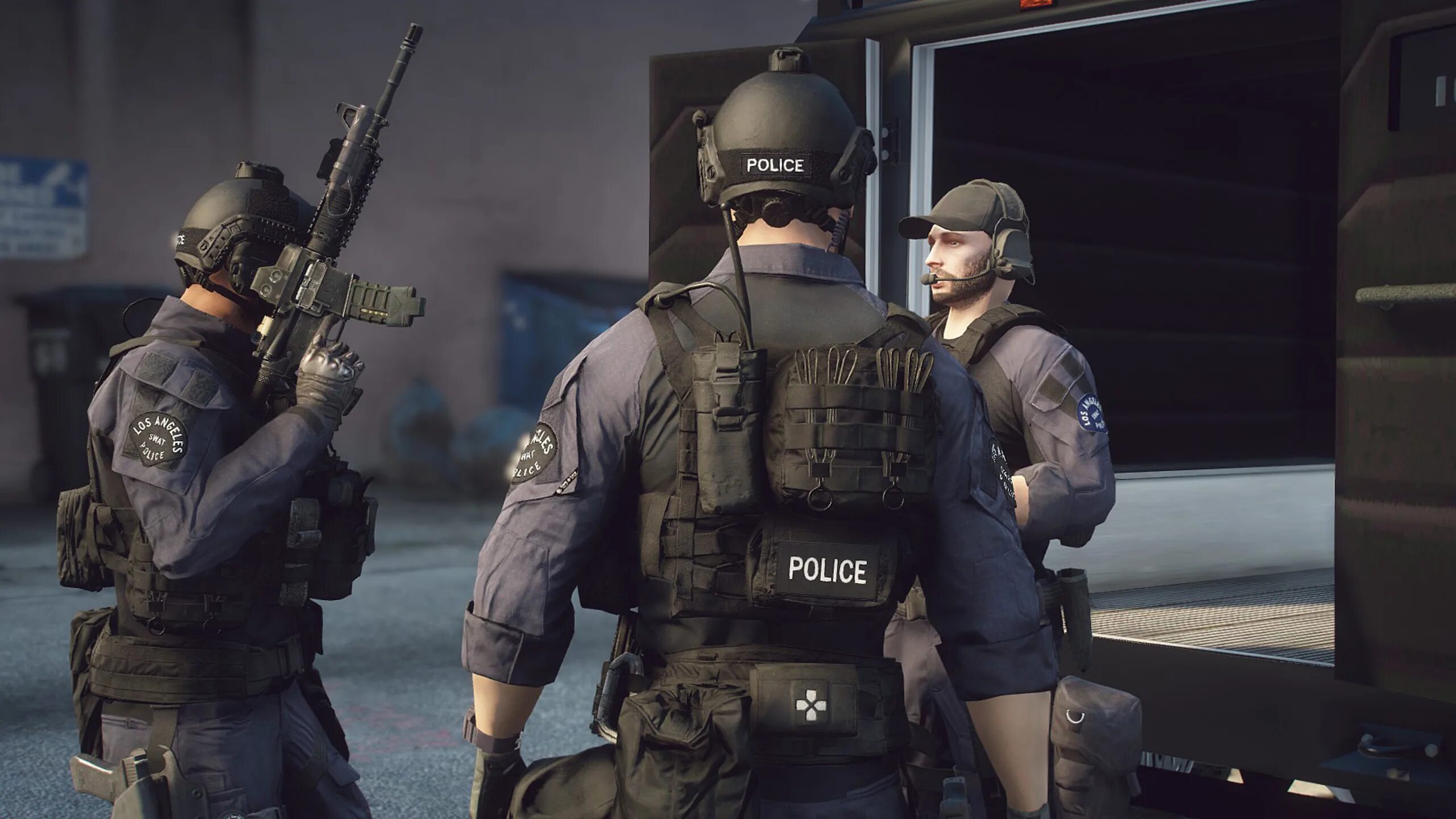 Swat squeezing. Gta 5 swat. gta 5 форма сват. сват гта 5. форма для свата в гта 5.
