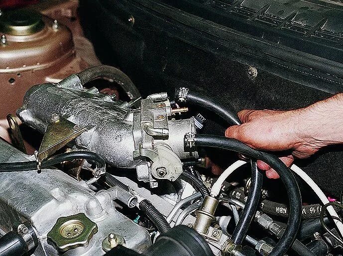 Небольшое техобслуживание, дроссельная заслонка - Lada 21124, 1,6 л, 2005 года с