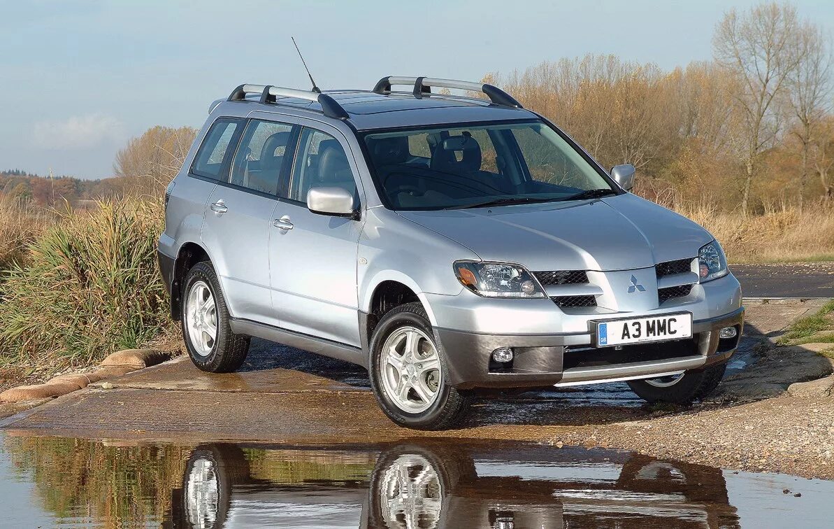 Mitsubishi Outlander 2004. Митсубиси Аутлендер 2004. Митсубиши Аутлендер 2004. Мицубиси Outlander 2004. Мицубиси аутлендер 2004