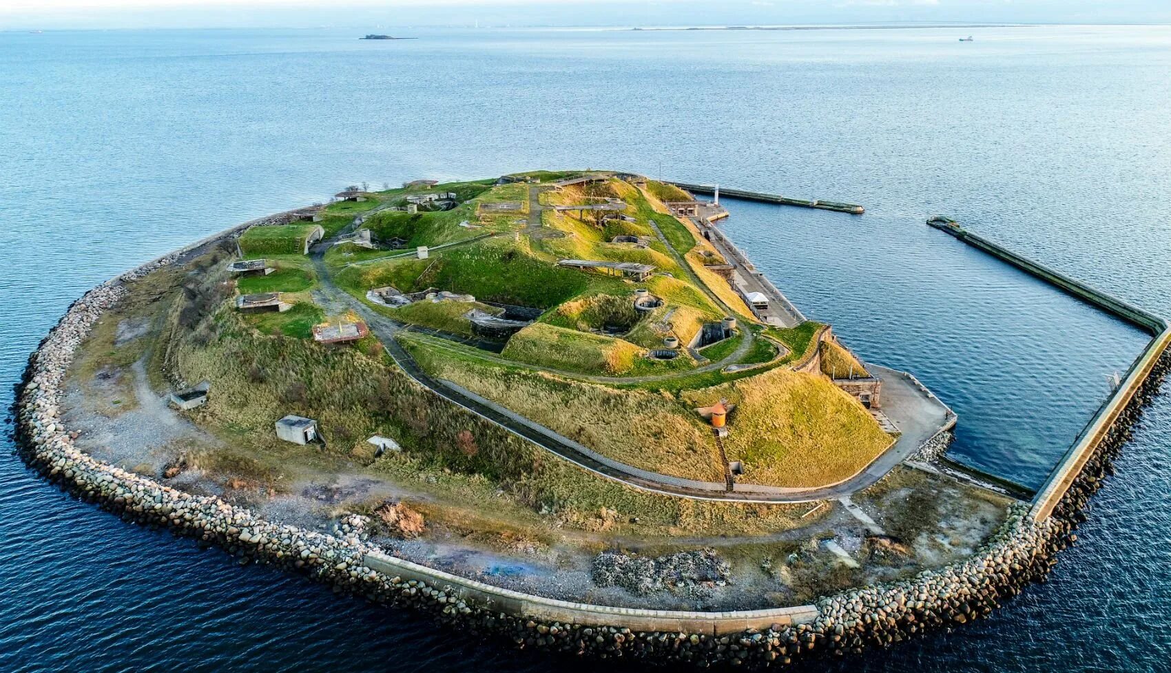 Остров спрогё в Дании. Остров в Северном море. Дом на острове. Just island