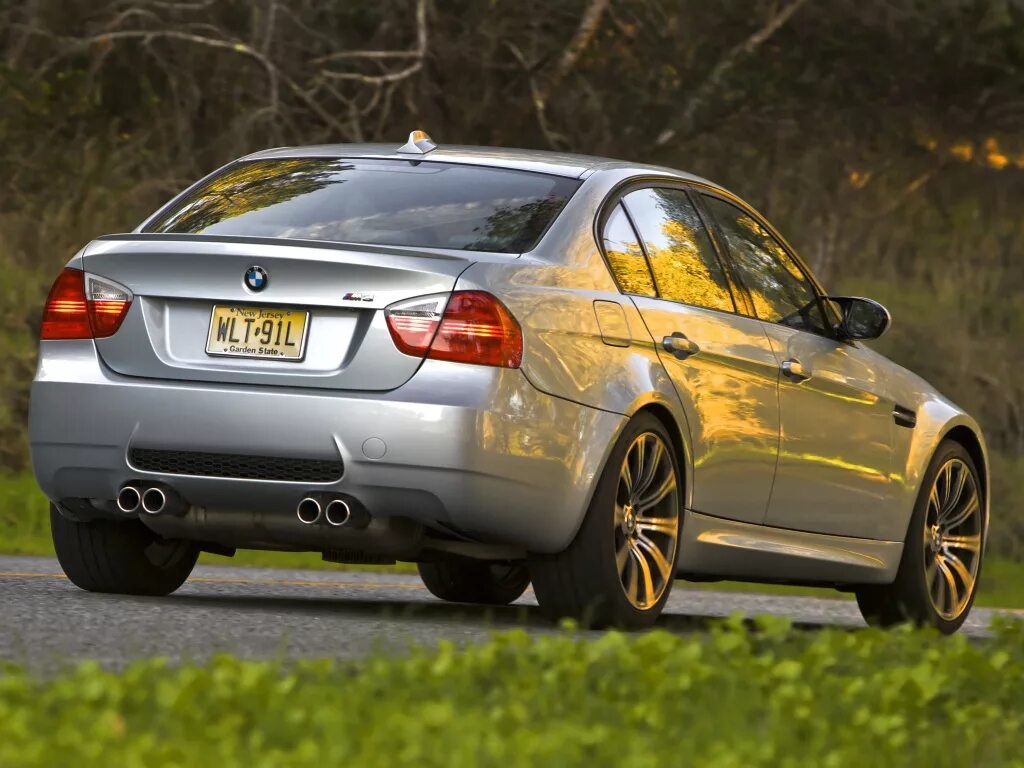 Бмв 3 90. BMW m3 e90 sedan. BMW 3 e90 седан. BMW m3 e90 седан. BMW m3 e90 sedan 2008.