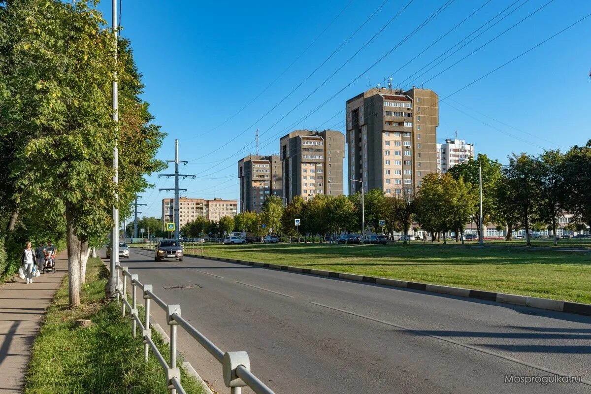 Ул горького серпухов. Улица Горького Серпухов. Горького 3 Серпухов. Площадь Владимира храброго Серпухов. Ул Горького дом 1 а Серпухов.