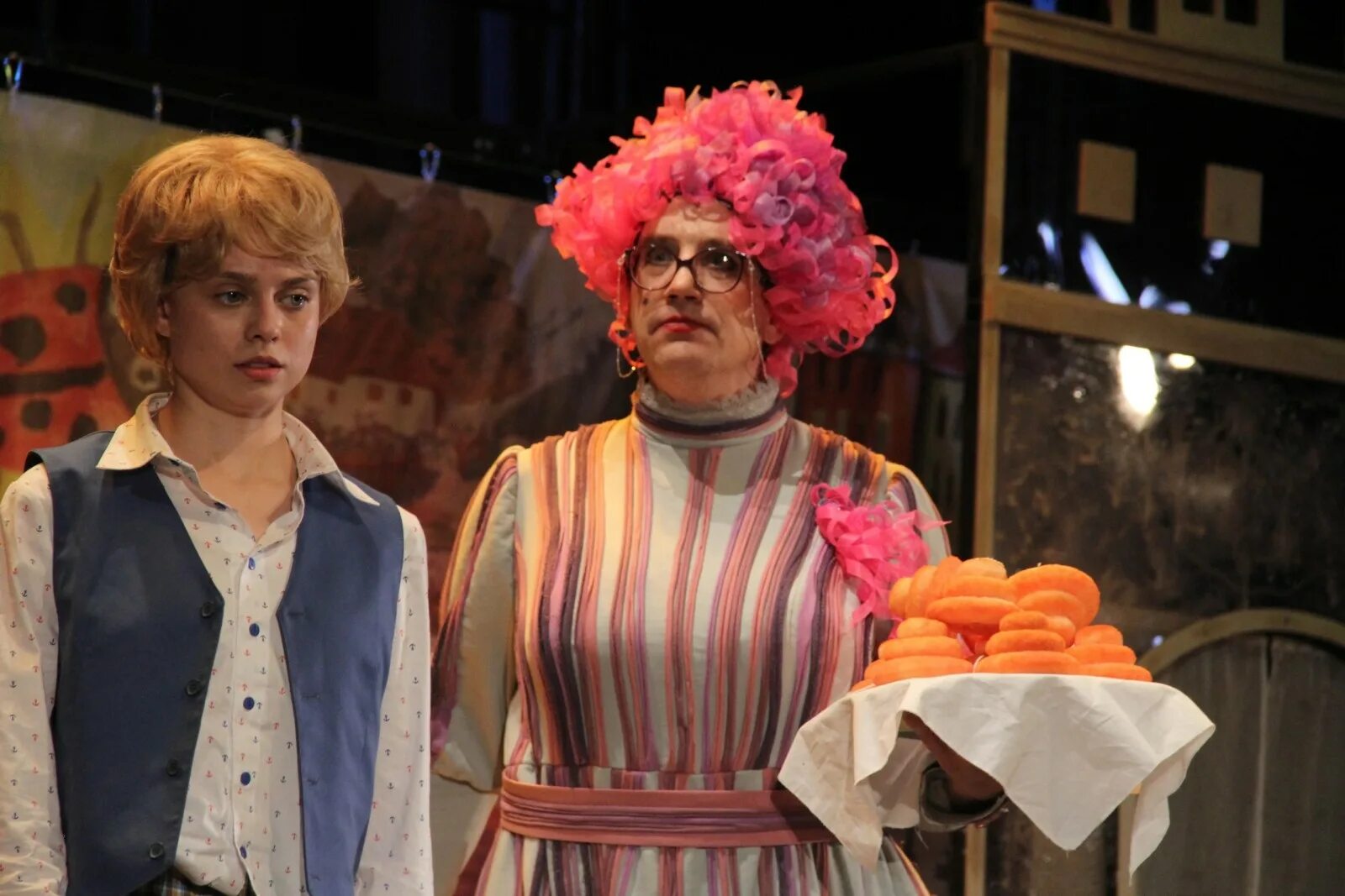 Тюз омск театр юного артиста. Театр юного зрителя севастополь. Тюз ярославль. Тюз театр волгоград. Тот самый карлсон тюз омск афина.