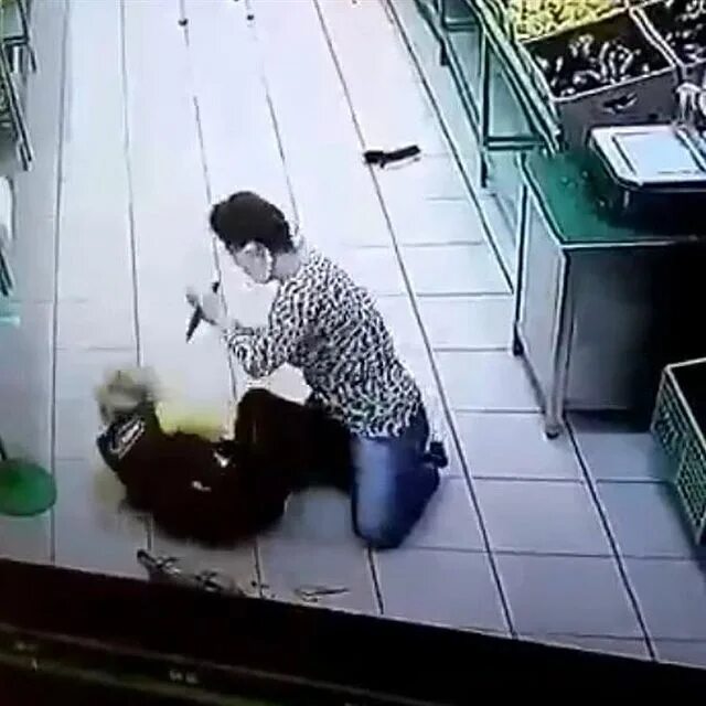 Снял ножом видео. Снял ножом видео