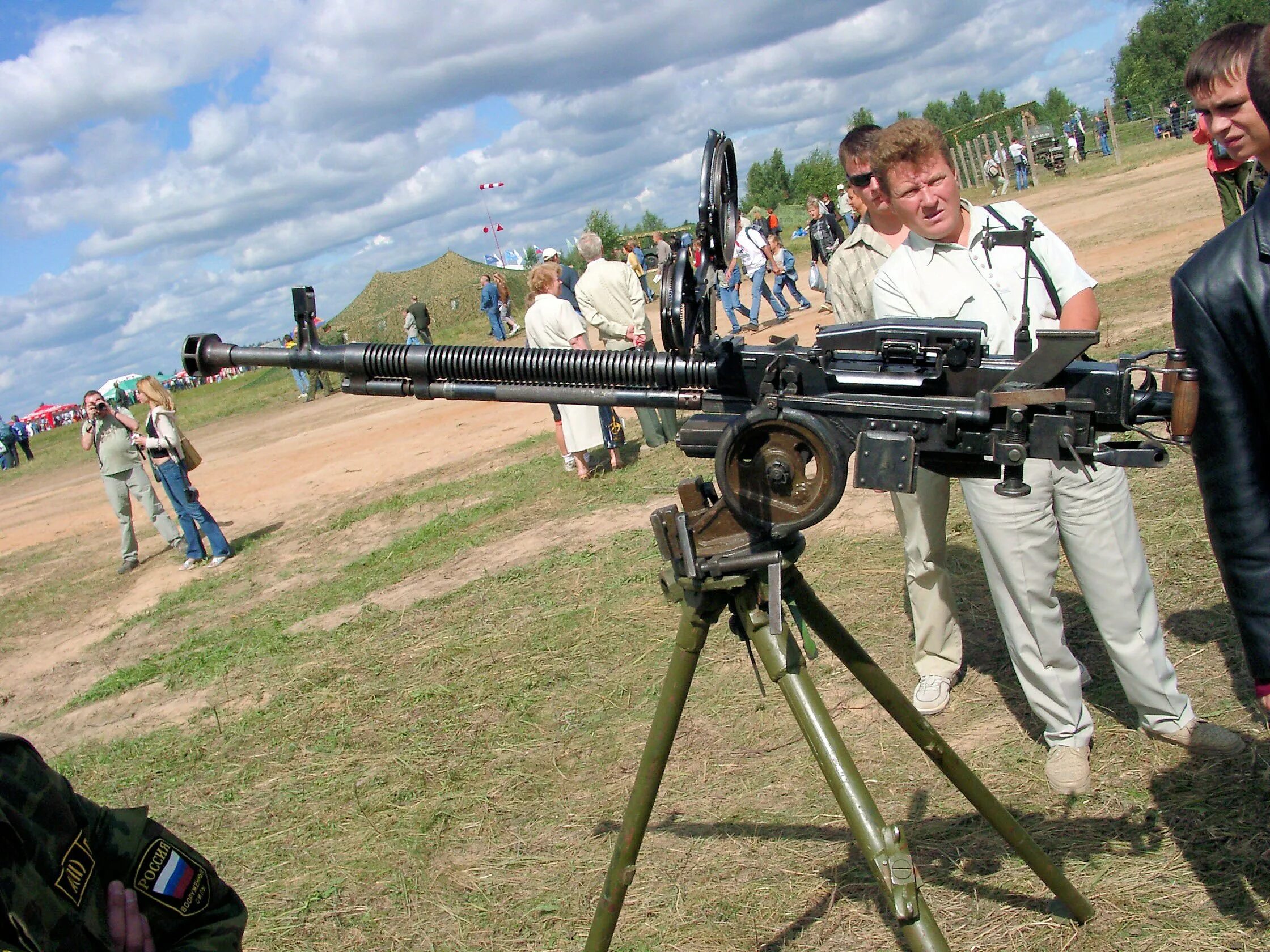 Пулемет дегтярева шпагина крупнокалиберный. 7. Дшк пулемёт 12. Боевые оружия названия. 7 мм пулемет дшк 1941.