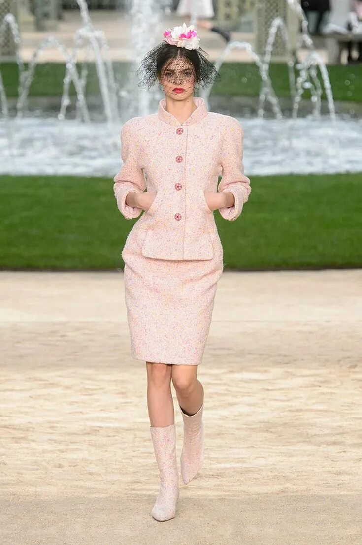 Костюм женский шанель. Твидовый костюм коко шанель. твидовый костюм chanel. костюм коко шанель из твида. твидовый костюм женский шанель.