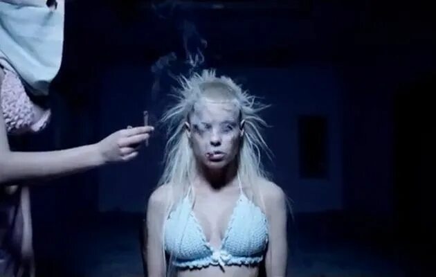 Йоланди Фиссер cookie Thumper. Cookie Thumper! От die antwoord. Die antwoord Йоланди cookie Thumper. Группа die antwoord cookie Thumper. Antwoord cookie thumper