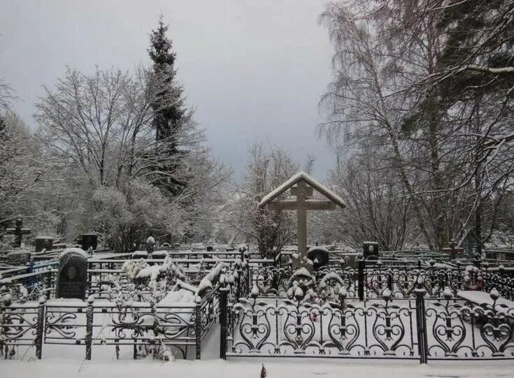 Кладбище зимой фото