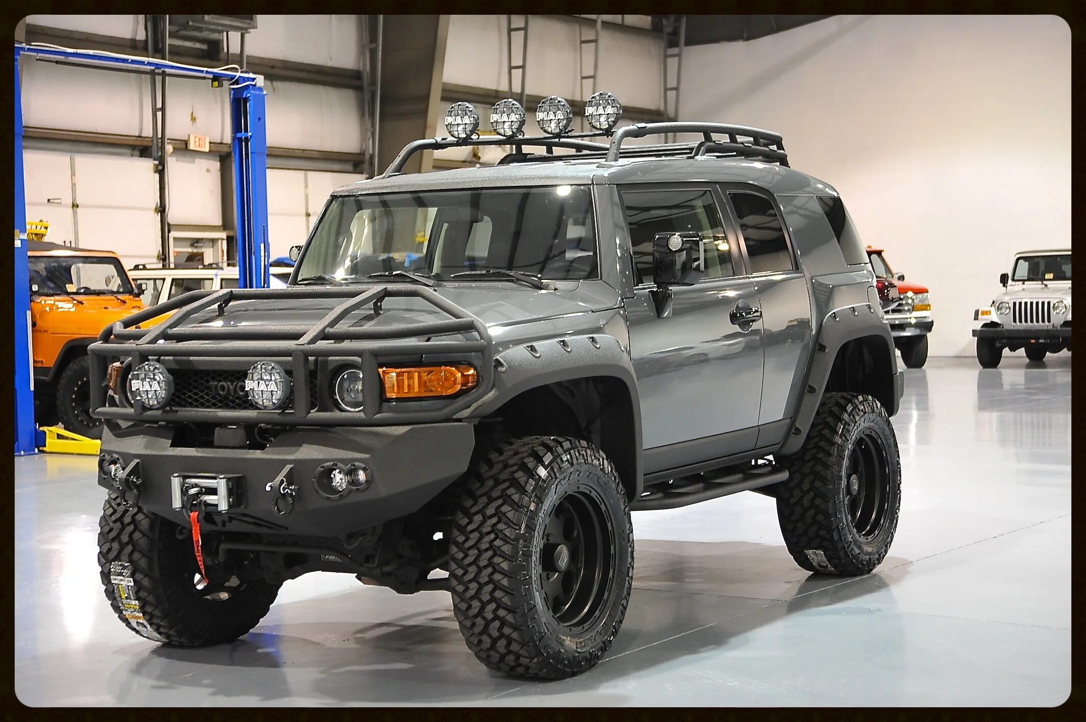 Один паладин внедорожник купить фото. Toyota FJ Cruiser. Тойота FG Cruiser. Toyota FJ Cruiser 2021. FG Cruiser Toyota 2021.