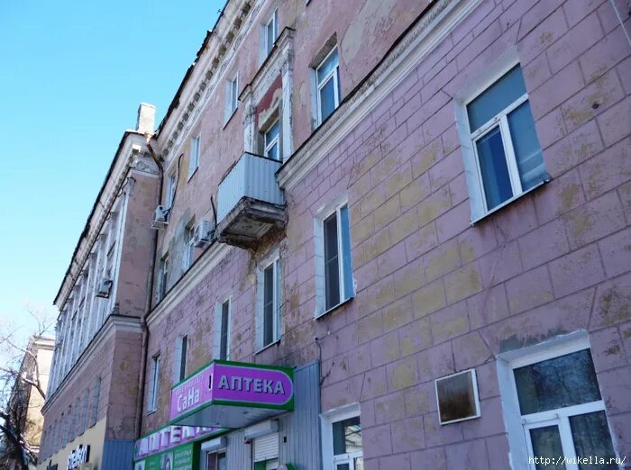 меркурий и венера астрология. квадрат марс плутон. плутон в 11 доме натальной карты. твин хаус фото. 11 дом в близнецах.