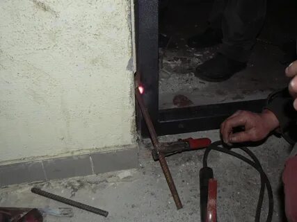 Самому поставить входную металлическую дверь