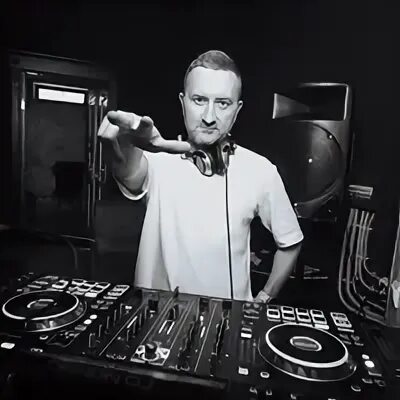 Dj ев