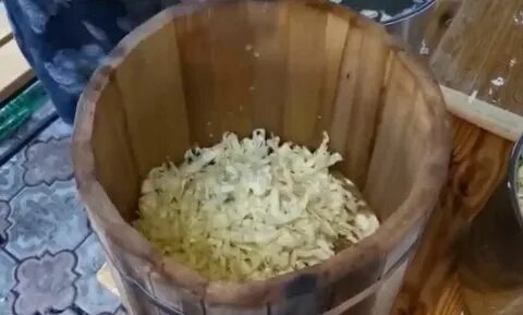 Рецепт засолки капусты на зиму в бочке