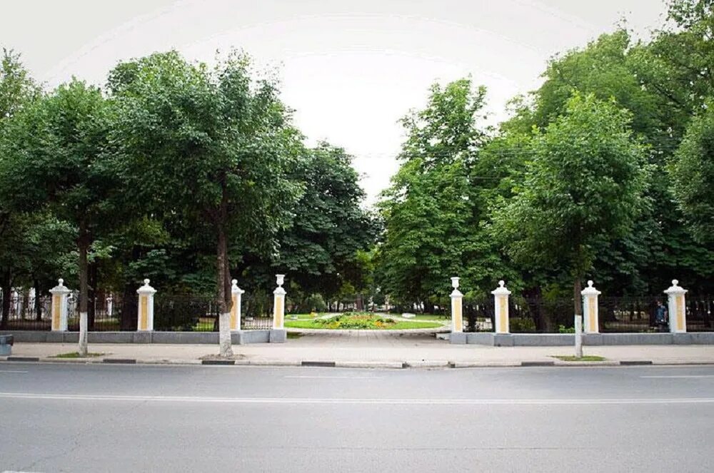 Верхний городской парк рязань. Верхний городской парк рязань. Верхний городской сад рязань. Нижний городской сад рязань. Верхний городской парк рязань.