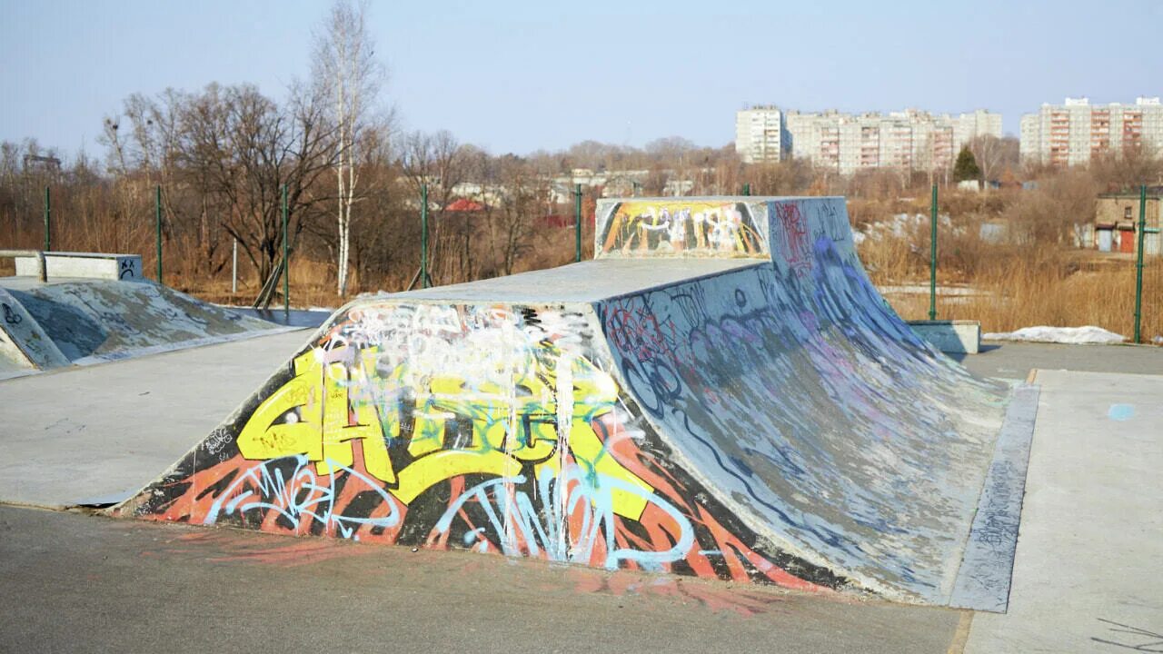 Парк динамо хабаровск скейт парк. Скейт парк в хабаровске в южном. Скейт парк динамо. Парк северный хабаровск скейтпарк. Скейт парк в орехово зуево.