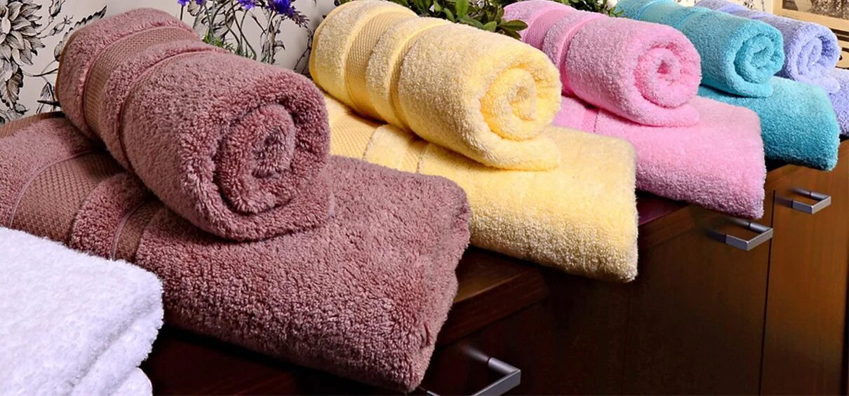 Изготовление полотенец. Красивые полотенца. Полотенце махровое. Текстиль полотенца. Полотенце махровое сложенные.