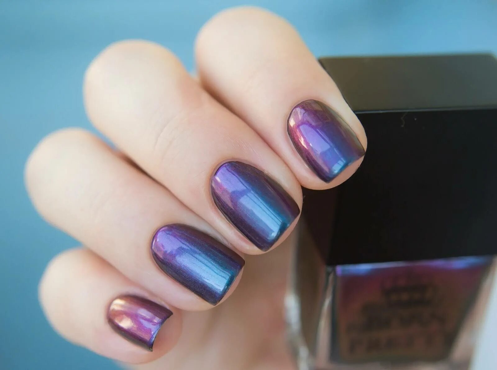 Лак который меняет. Масура термолак. термолак nail republic. маникюр с термолаком. шеллак меняющий цвет.
