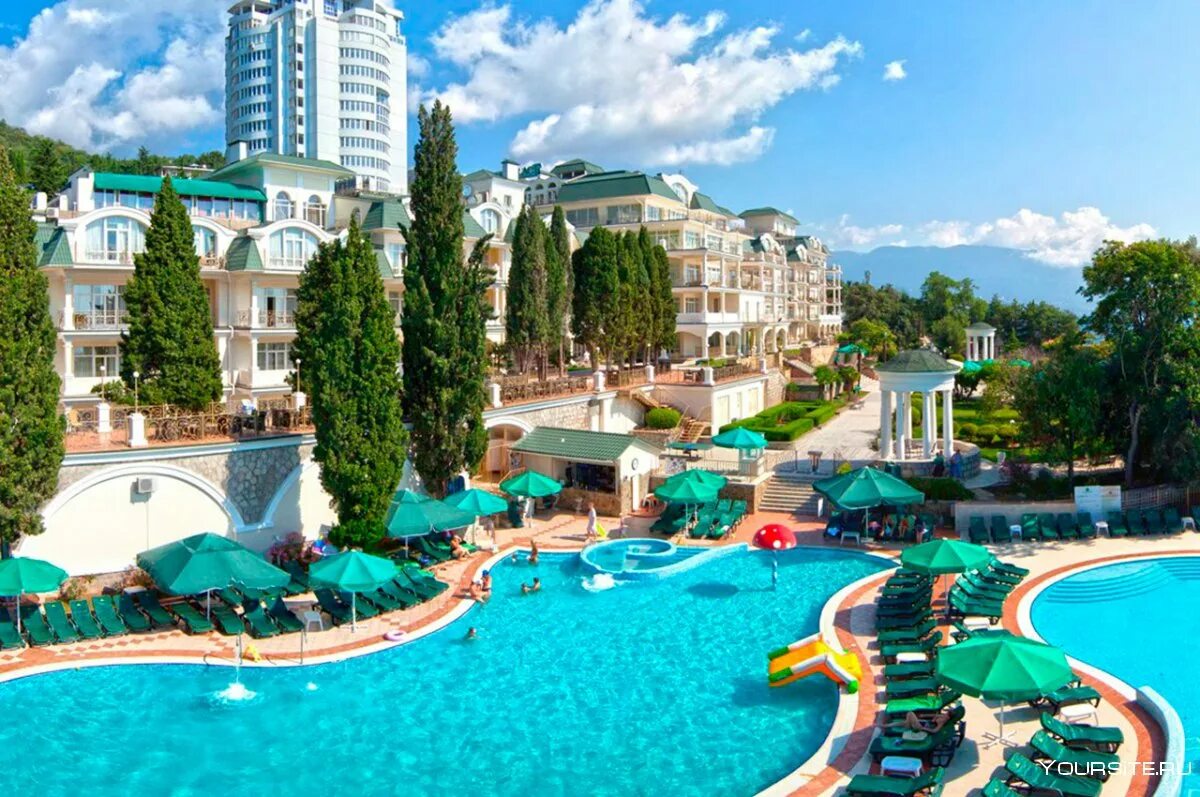 Отели крыма с питанием. Пальмира Палас Крым. Отель Крым Palmira Palace Resort Spa. Пальмира Палас Ялта. Пальмира Палас Ялта территория.